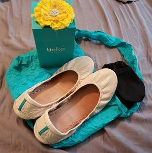 Tieks Flats